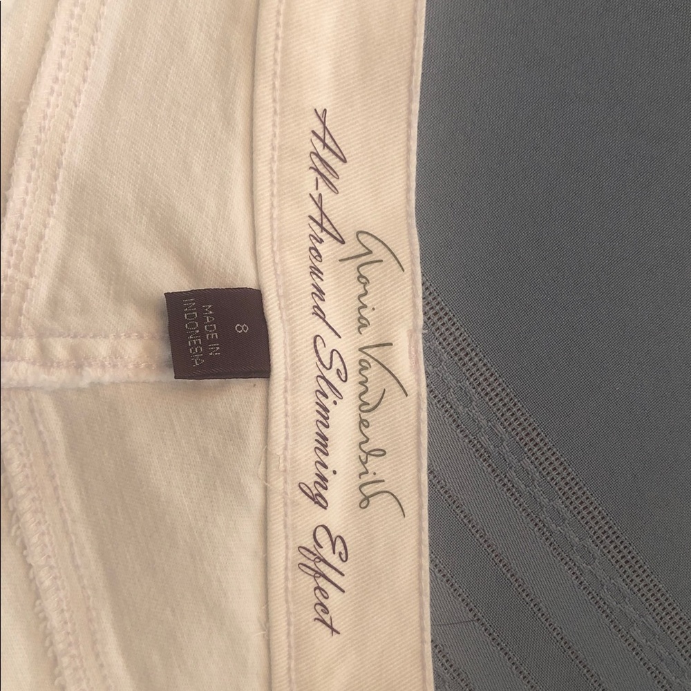 Gloria Vanderbilt Bright White All-Around Slimming Effect Amanda Capris Size 8 - Picture 4 of 7